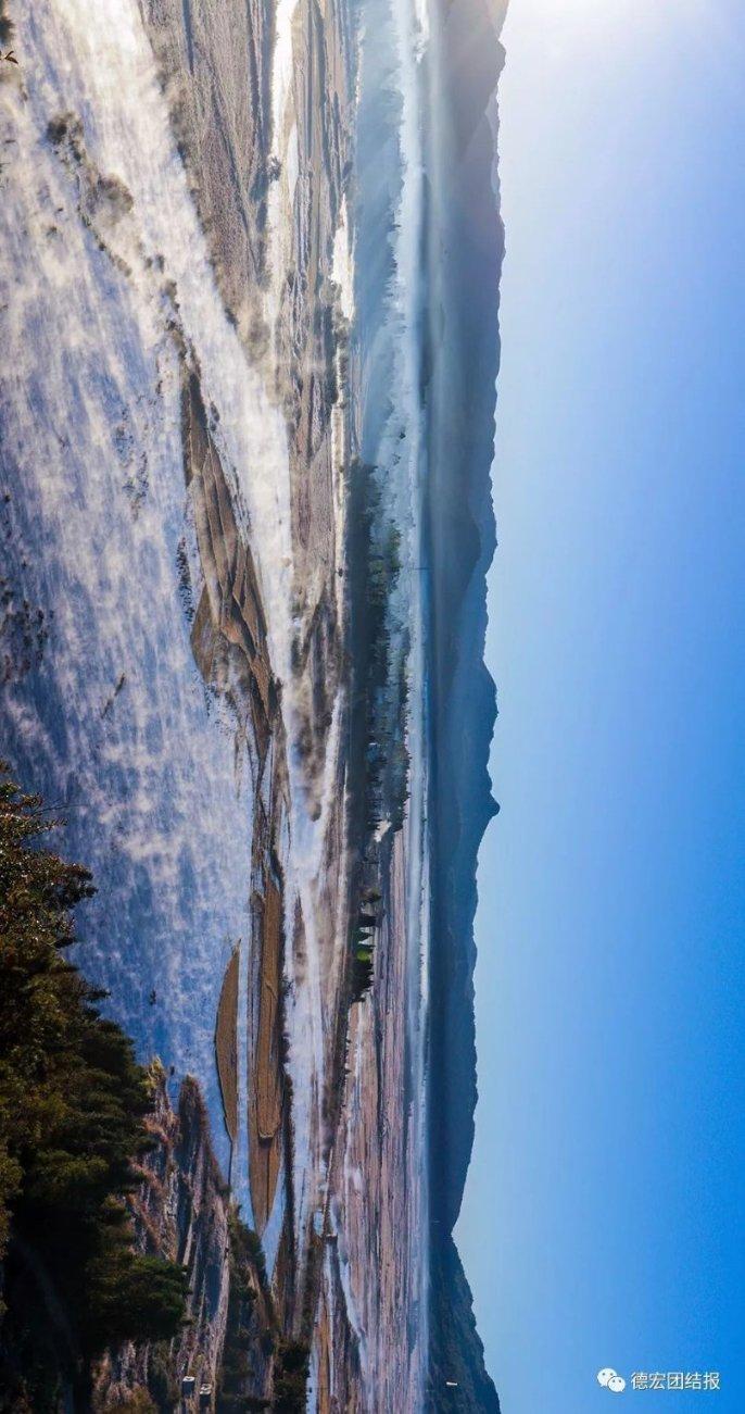 我13岁，已向一位女生表白，可她貌似不大喜欢我，搞得很尴尬，我该怎么办游戏画面